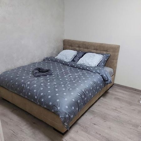Apartman Mikikiki Belgrad Exterior foto