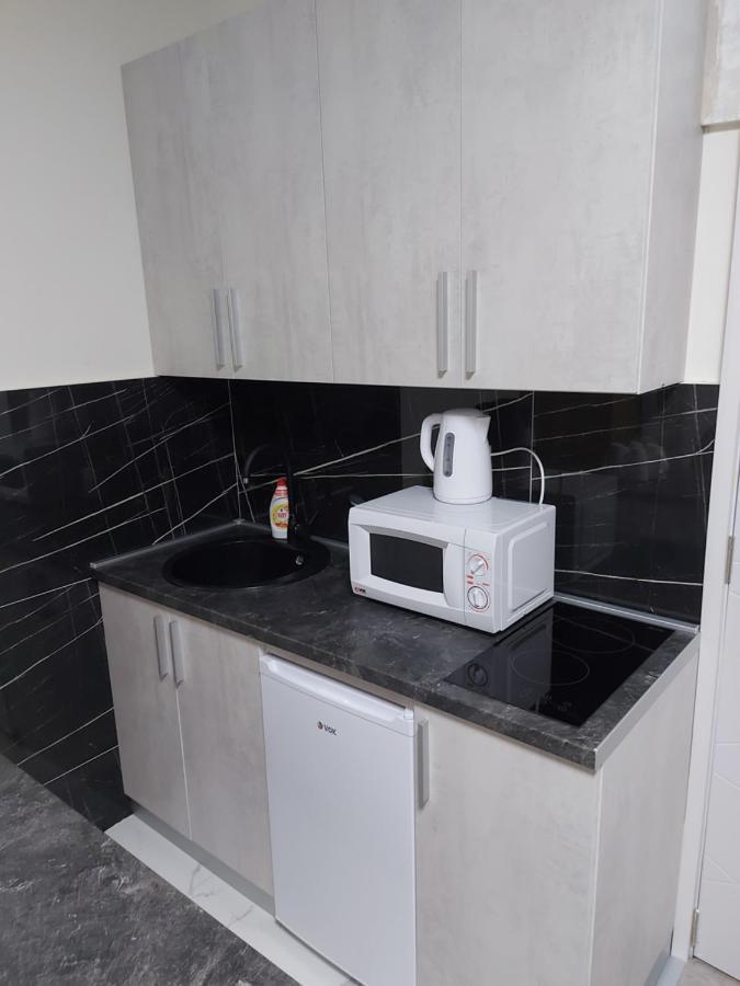Apartman Mikikiki Belgrad Exterior foto