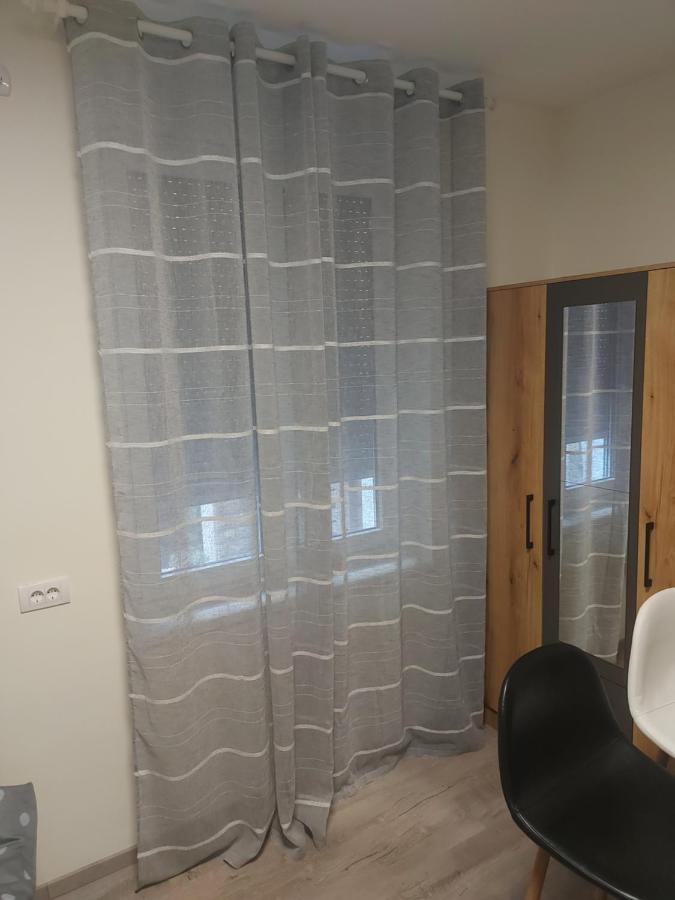 Apartman Mikikiki Belgrad Exterior foto